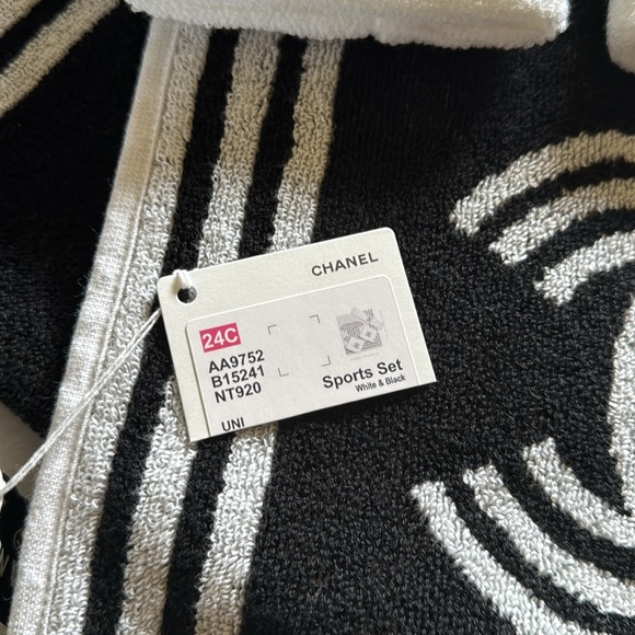 Chanel sports set - Picture 6 of 9